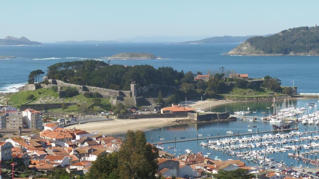 Estudio Impresionantes Vistas Con Terraza Y Piscina Baiona Kültér fotó